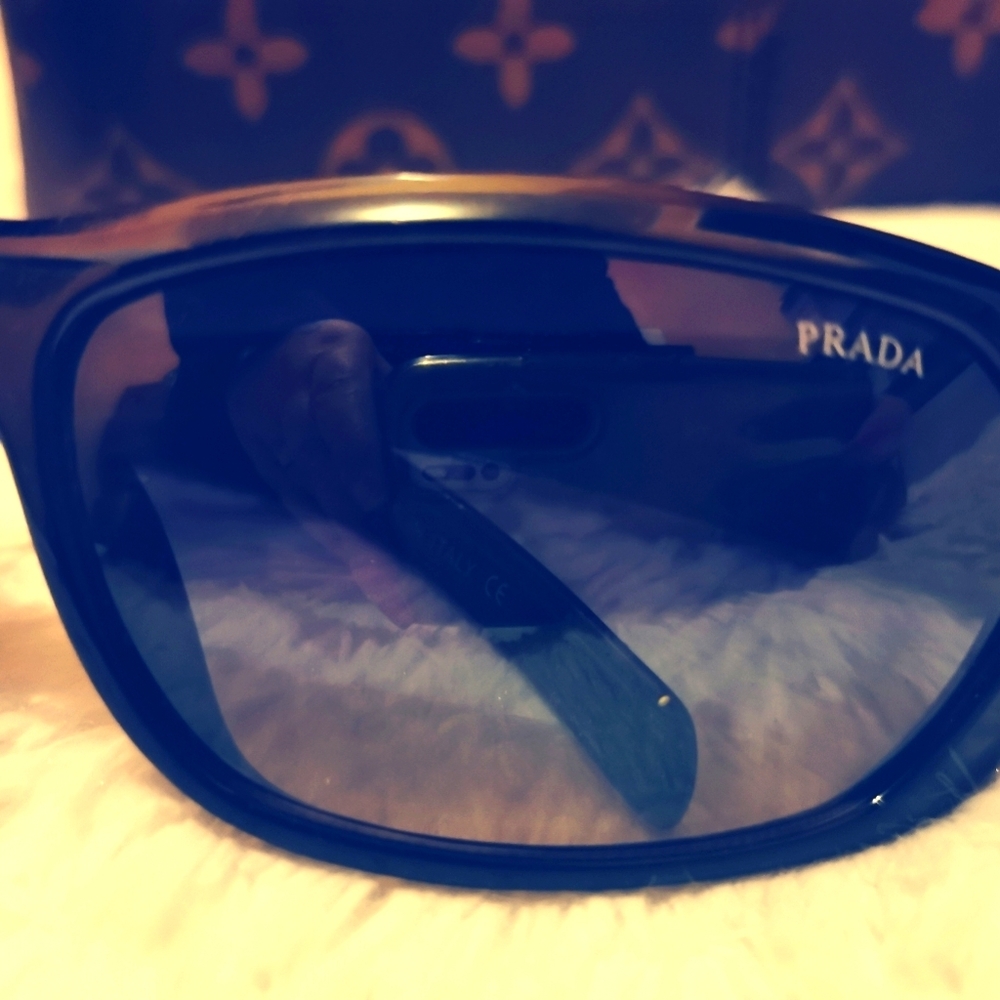 ☃️🌲🎁UNISEX sunglasses by prAdA🎁 🎄⛄
